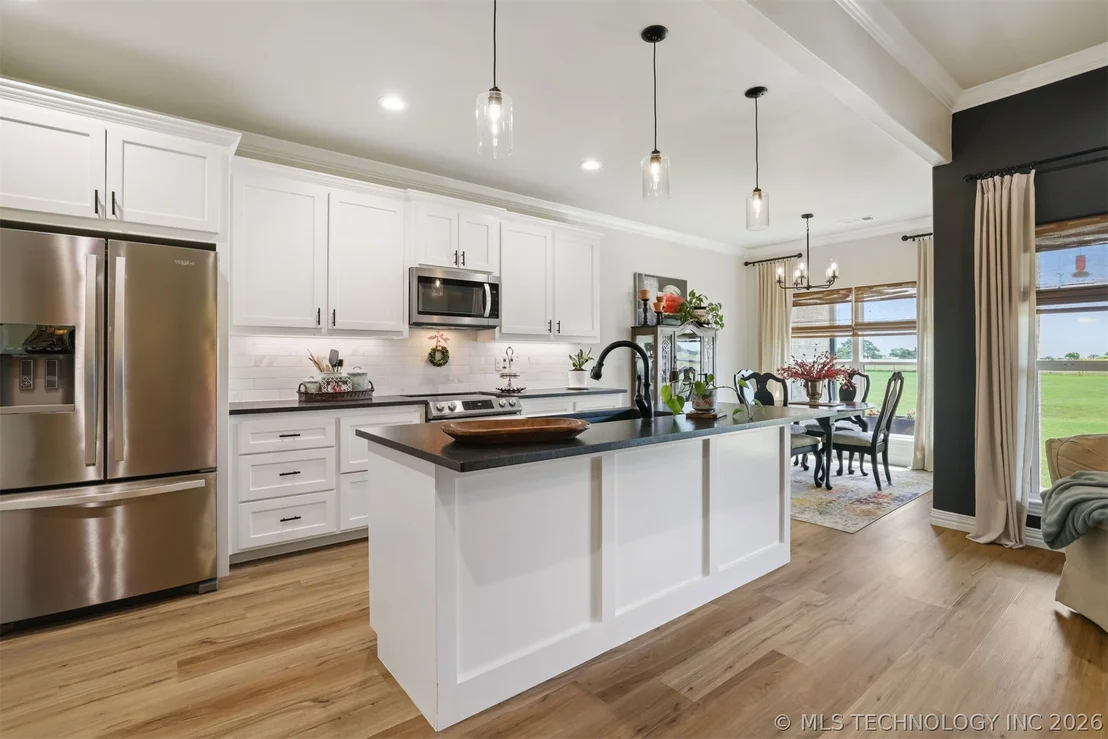 Photo of 302 Peachtree Road