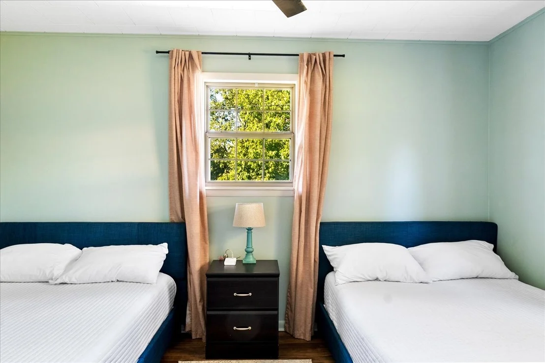 Photo of 1614 Sherwood Road