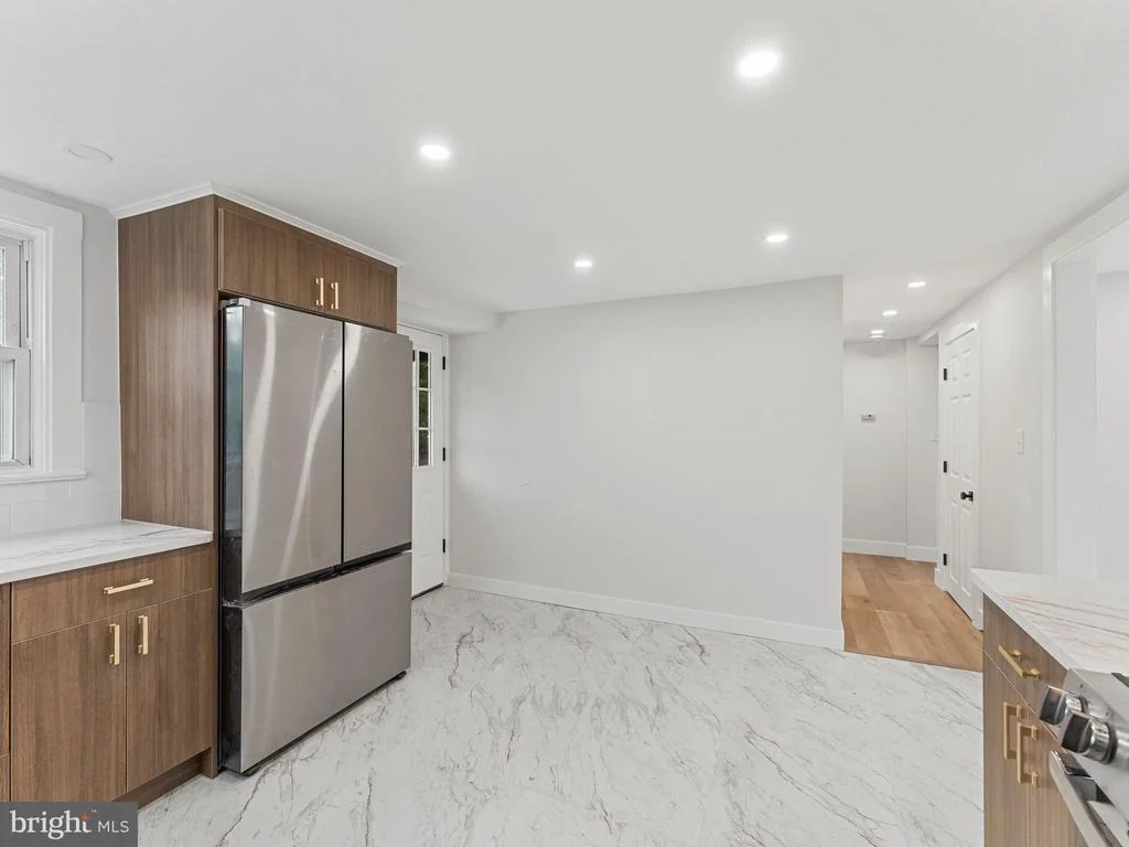 Photo of 308 DELSEA DRIVE