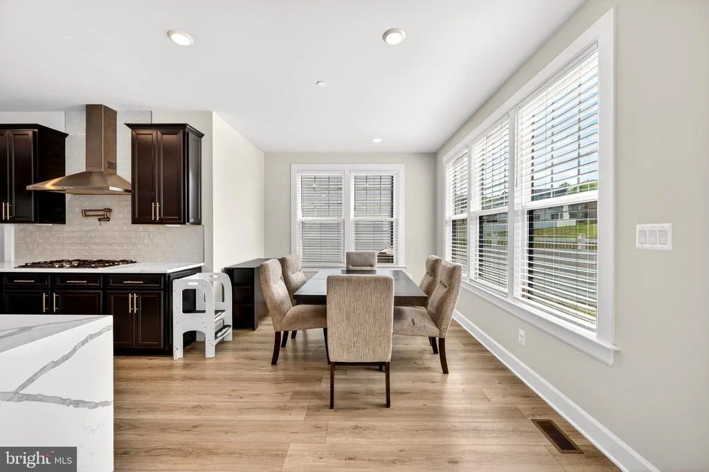 Photo of 7973 LAWNDALE CIRCLE