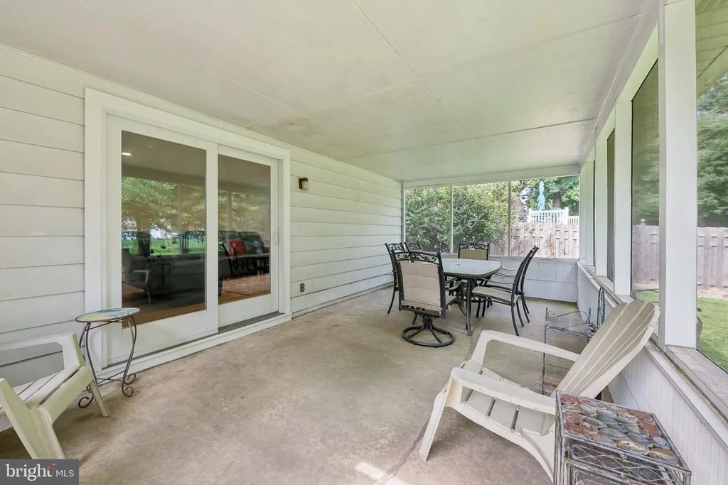 Photo of 10 PASADENA DRIVE