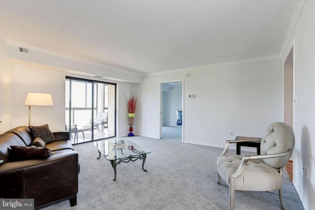 Photo of Unit 1211 at 15101 INTERLACHEN DRIVE