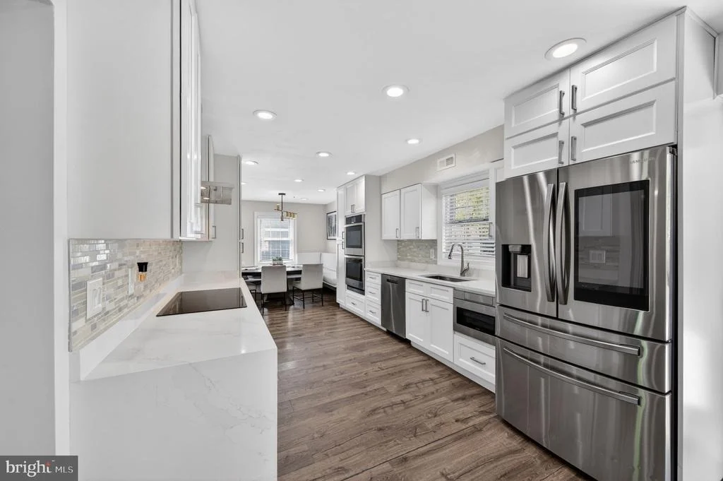 Photo of 4202 MINSTRELL LANE