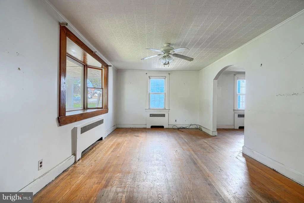 Photo of 4321 ANNAPOLIS ROAD