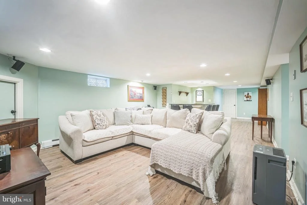 Photo of 6637 MOUNT PHILLIP ROAD