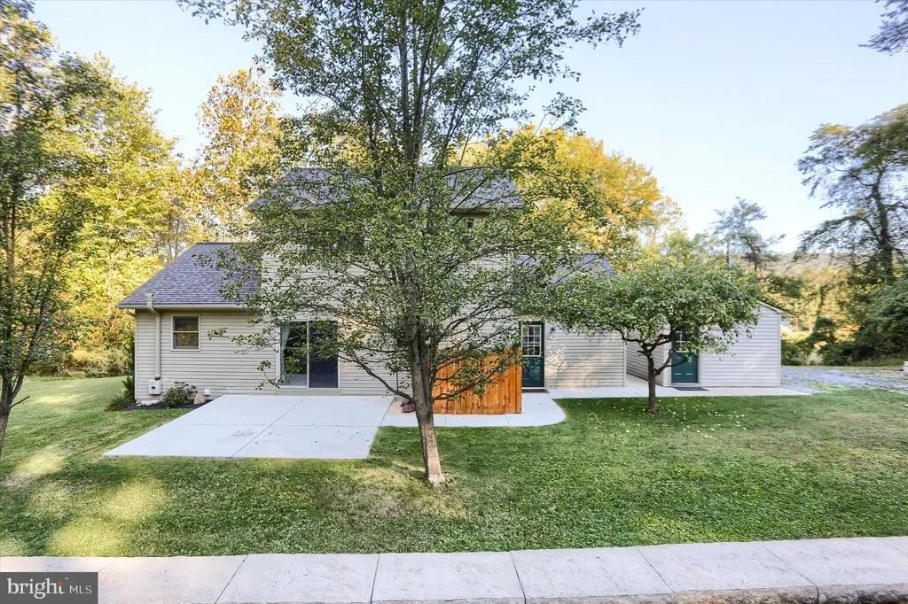 Photo of 615 SINGER LANE