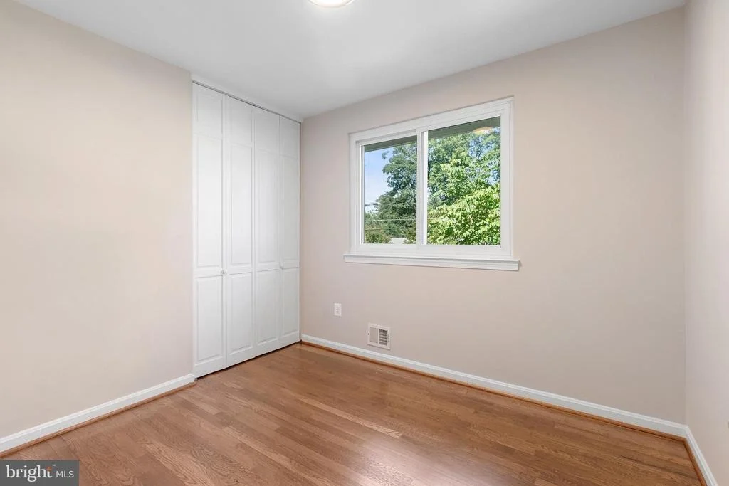 Photo of 5505 EASTBOURNE DRIVE