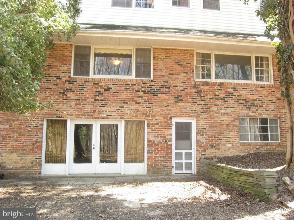 Photo of 315 SCOTT DRIVE