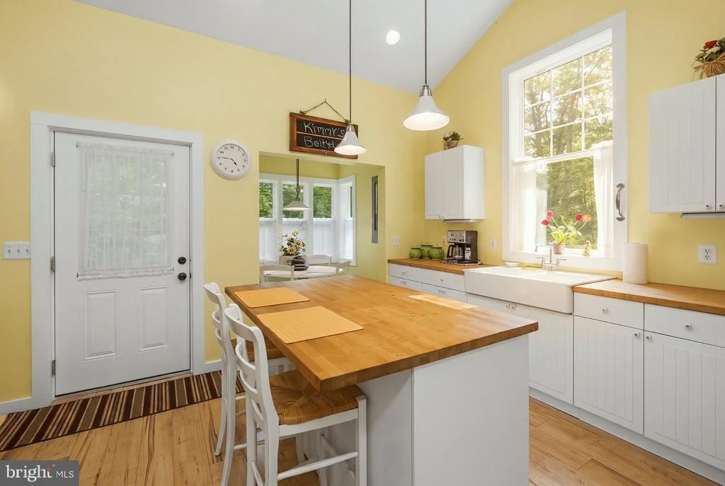 Photo of 252 RACOON DRIVE