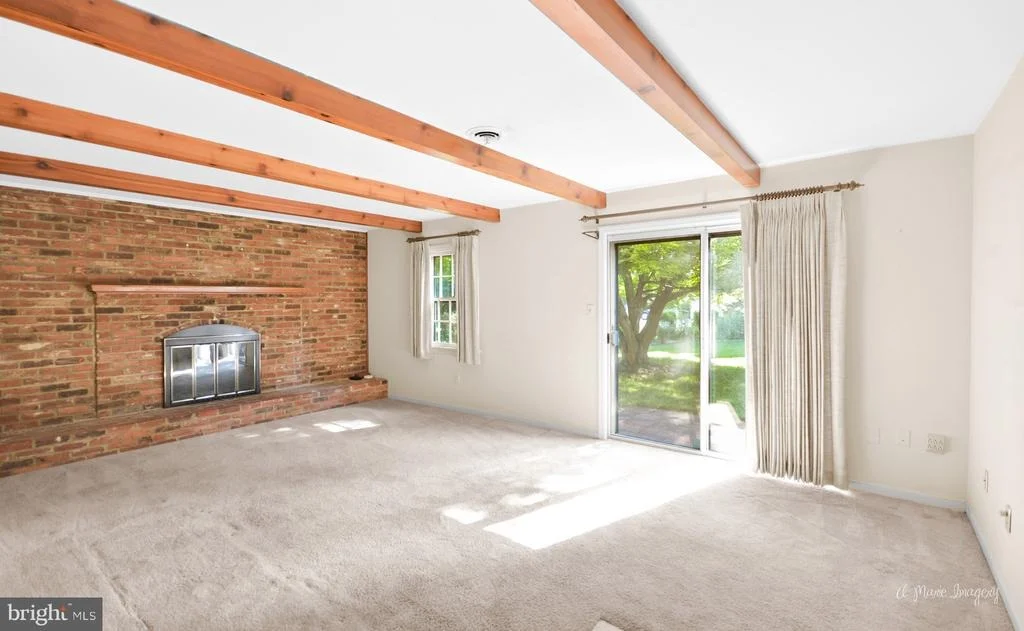 Photo of 202 MEADOWDALE LANE