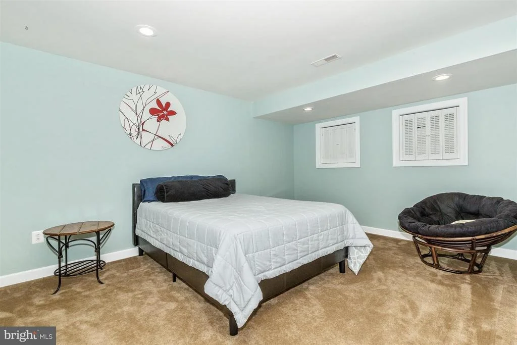 Photo of 610 GLENBROOK DRIVE