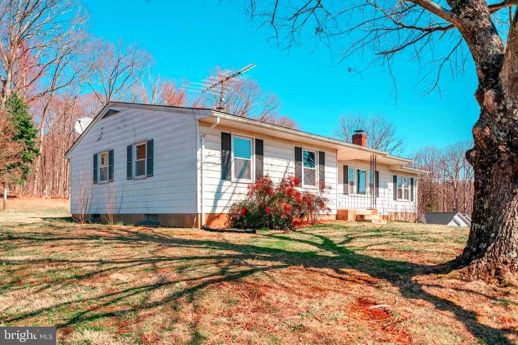Photo of 3279 THOROUGHFARE ROAD