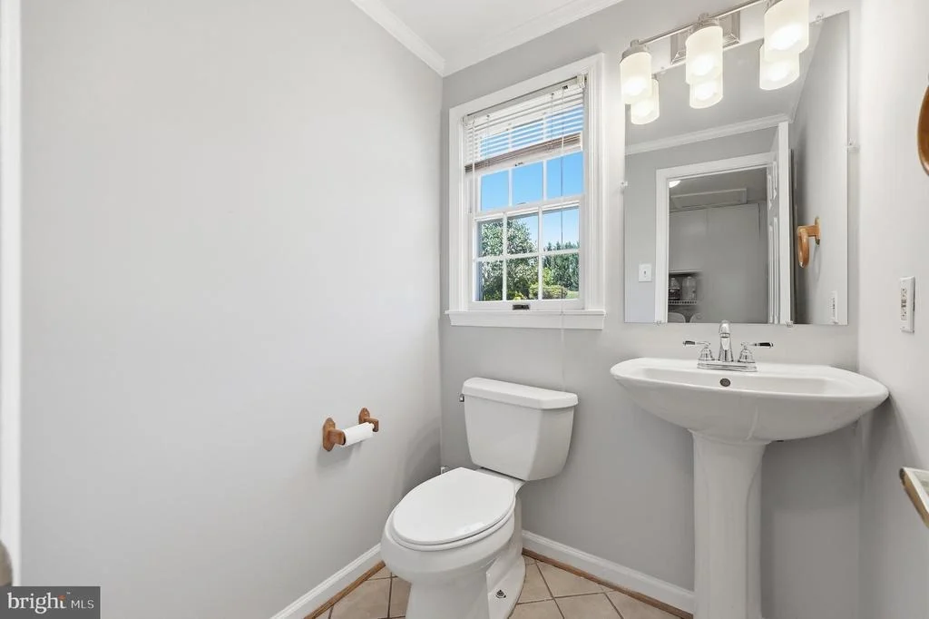 Photo of 3814 BOTELER ROAD