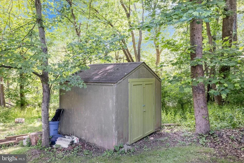 Photo of 19808 FALLING SPRING COURT