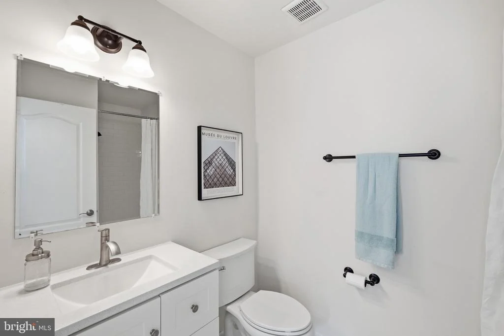 Photo of 5381 ASHLEIGH ROAD
