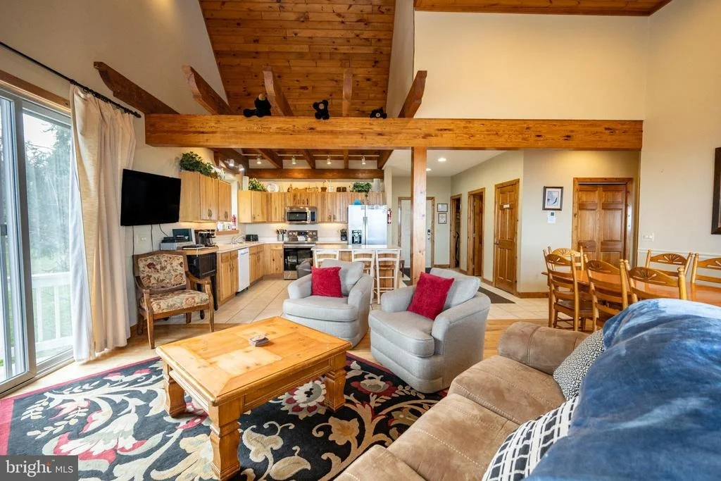 Photo of 110 HIGHLINE DRIVE