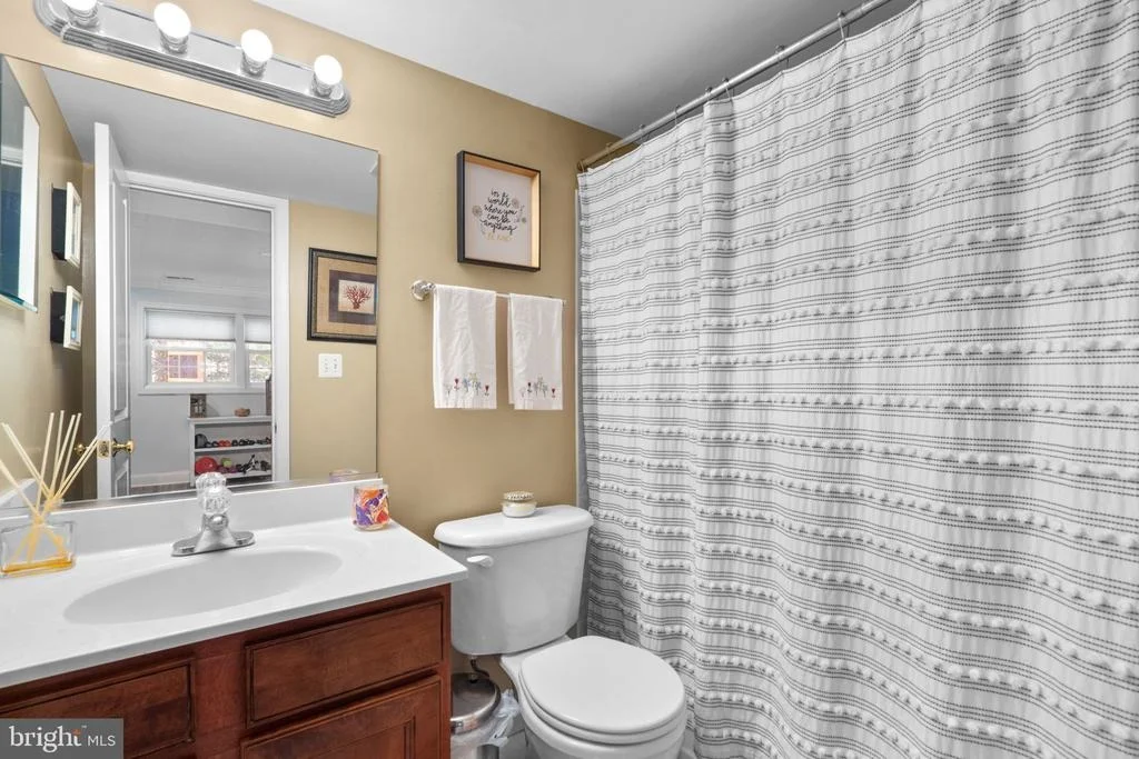 Photo of 4117 QUEEN MARY DRIVE