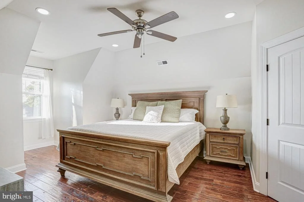 Photo of 1233 BUNKER HILL ROAD