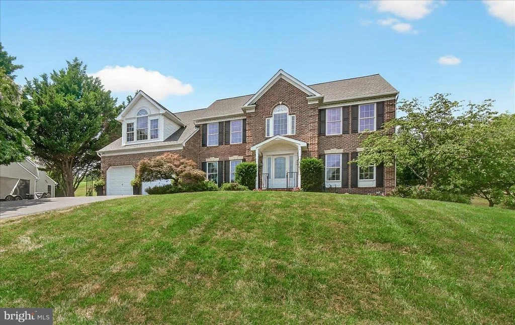 Photo of 4042 LOMAR