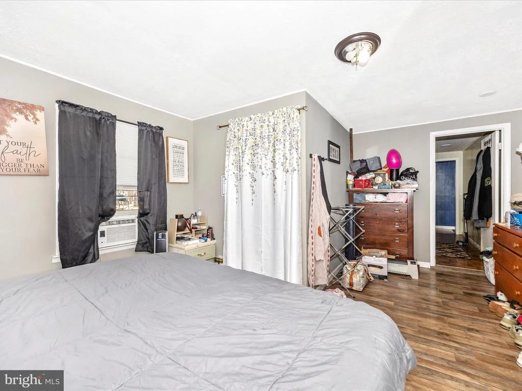 Photo of 7612 MCCLELLAN AVENUE