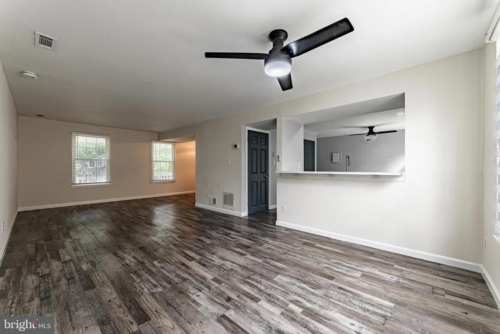 Photo of 8623 HEATHERMILL ROAD