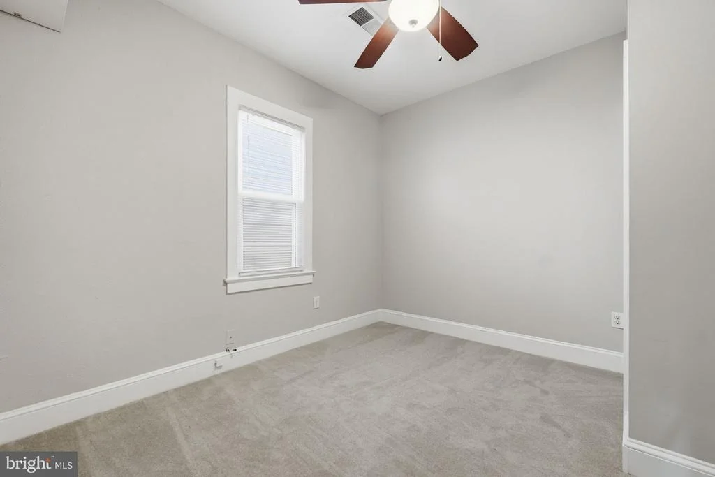Photo of 320 3RD AVENUE