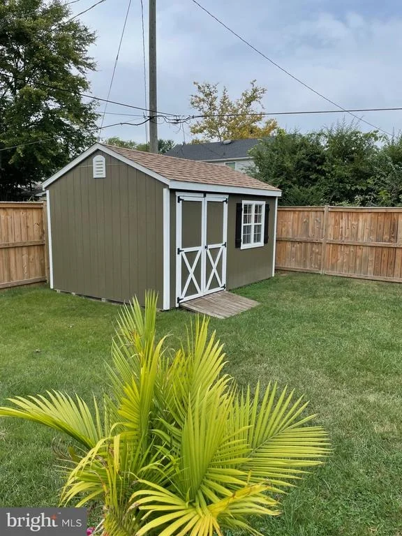 Photo of 12118 MACKELL LANE