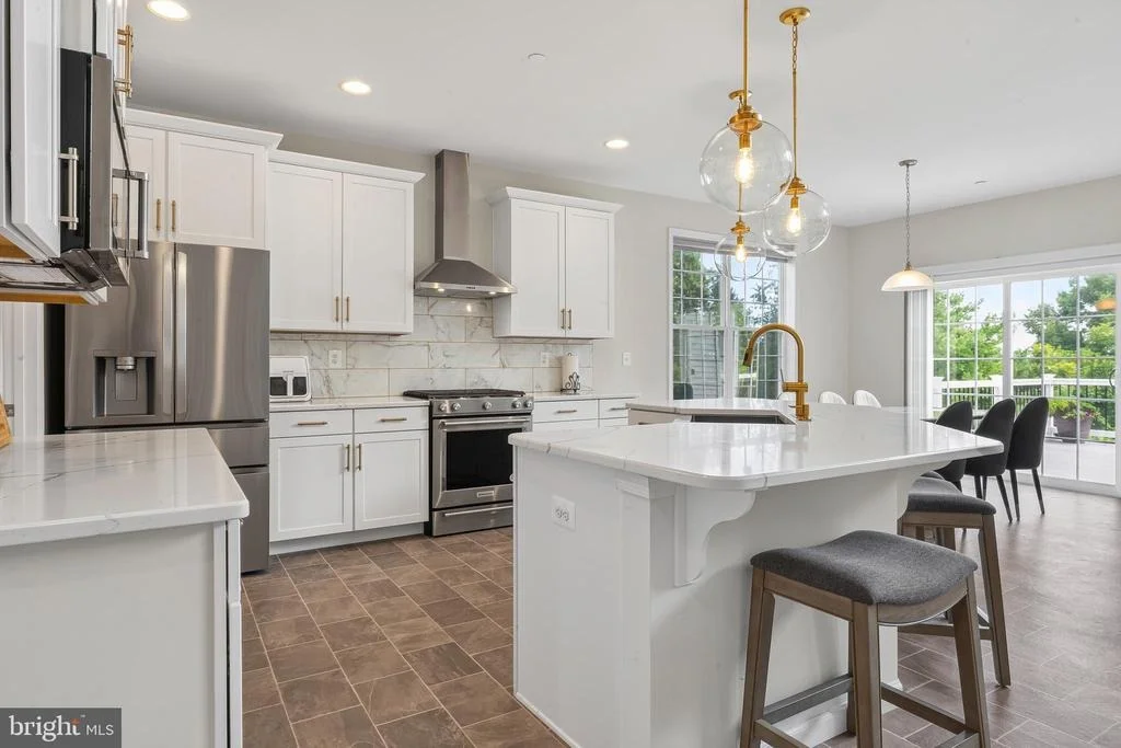 Photo of 2754 HILLFIELD DRIVE