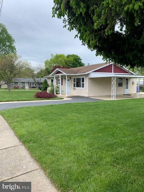Photo of 315 THOMAS AVENUE