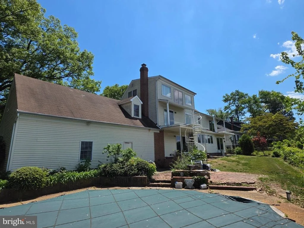Photo of 145 EDGEWATER DRIVE