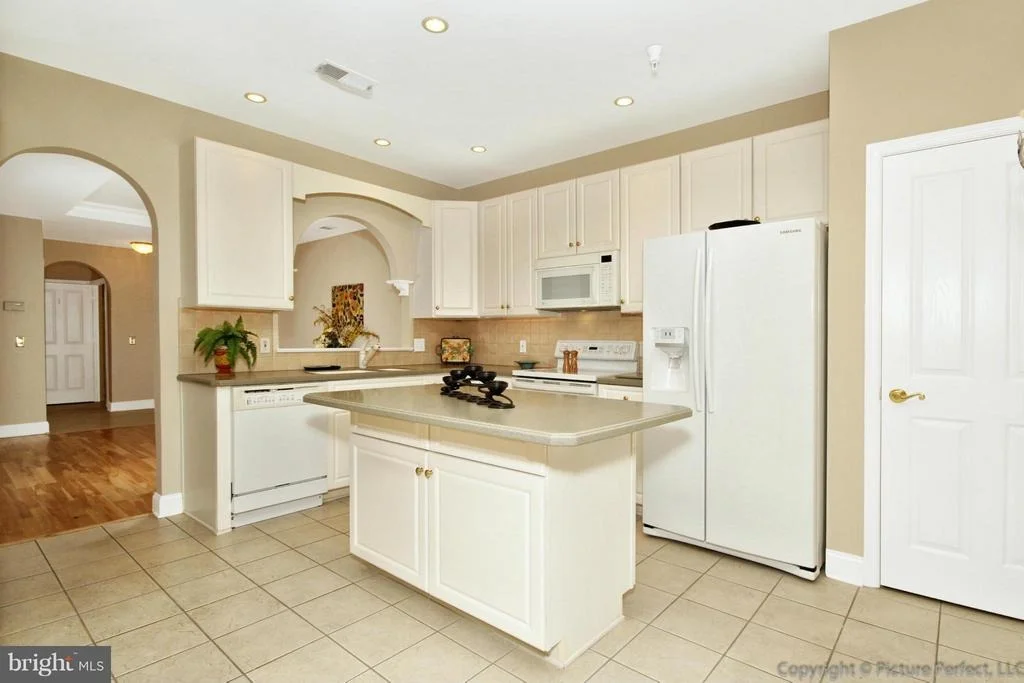 Photo of Unit 409 at 2520 WATERSIDE DRIVE
