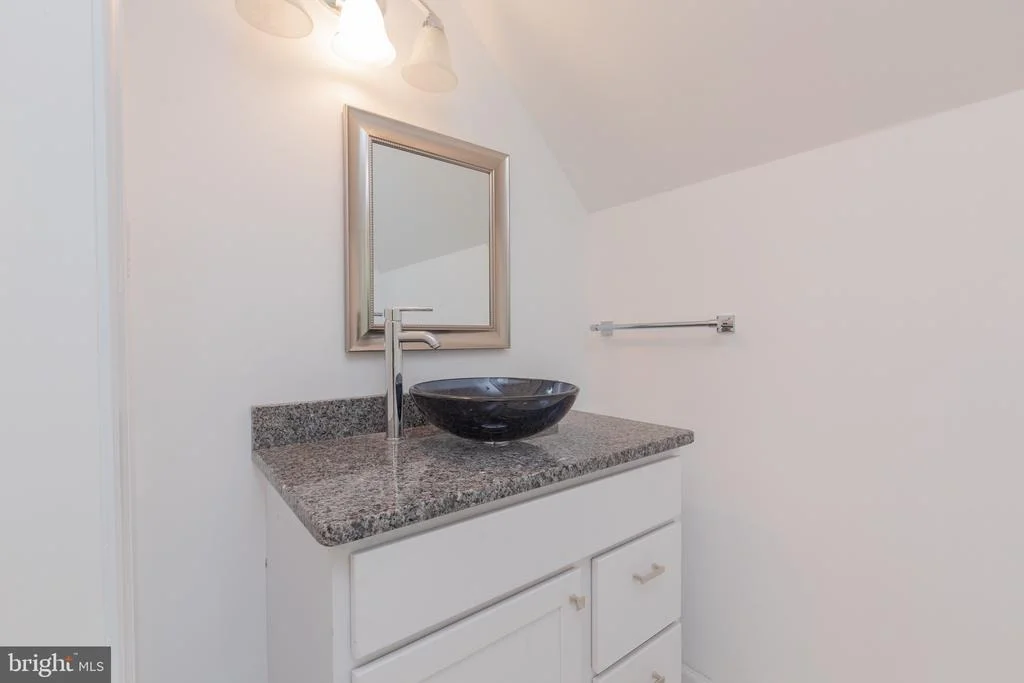 Photo of 2240 GREENVALLEY DRIVE