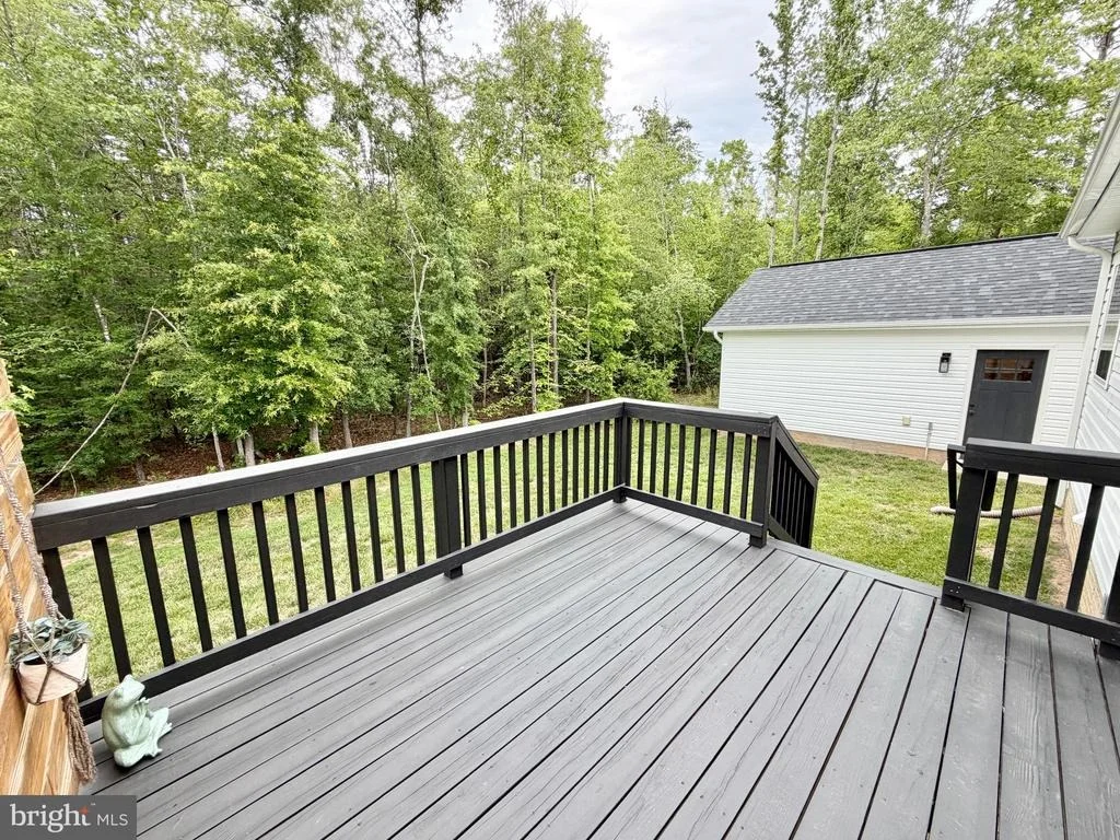 Photo of 9807 ROBERT E LEE DRIVE