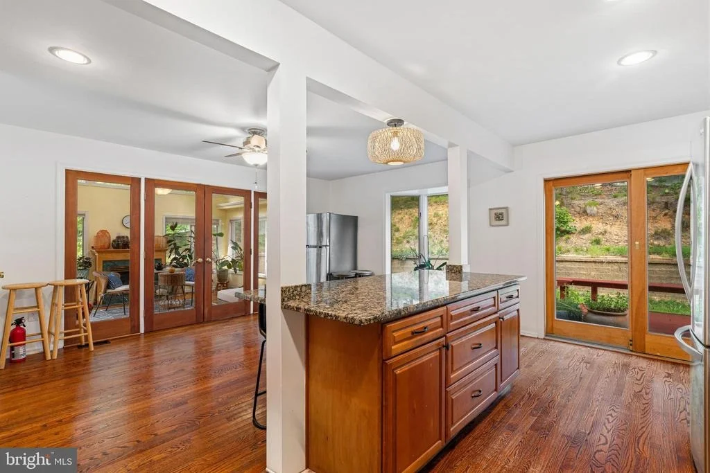 Photo of 10 SILVER HILL LANE