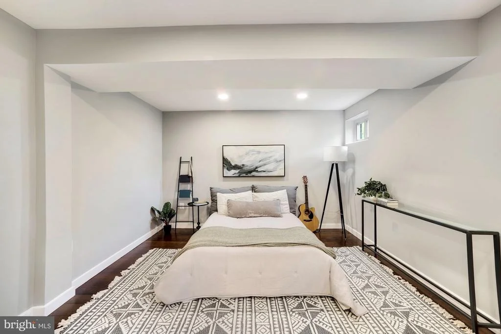 Photo of 11403 NAIRN ROAD