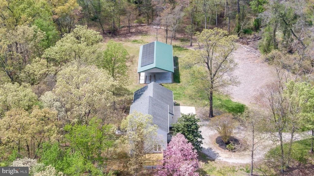 Photo of 525 UPTON ROAD