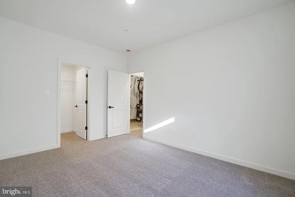 Photo of 2003 ARAM DRIVE