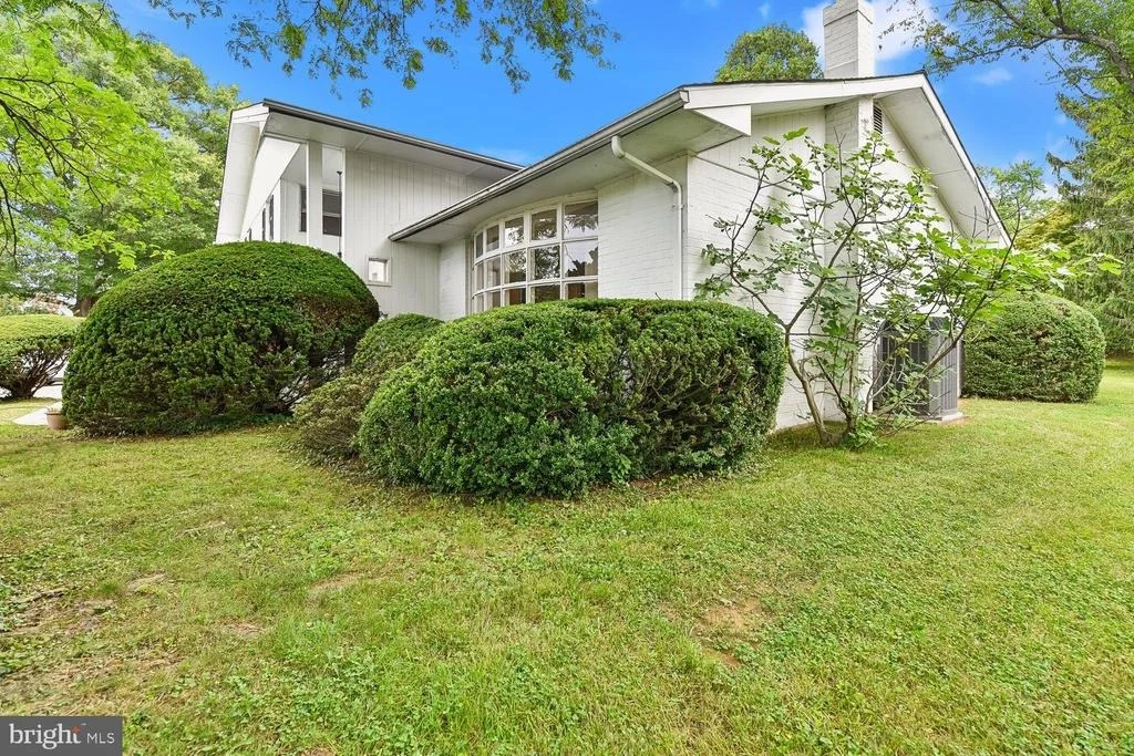 Photo of 7933 STEVENSON ROAD