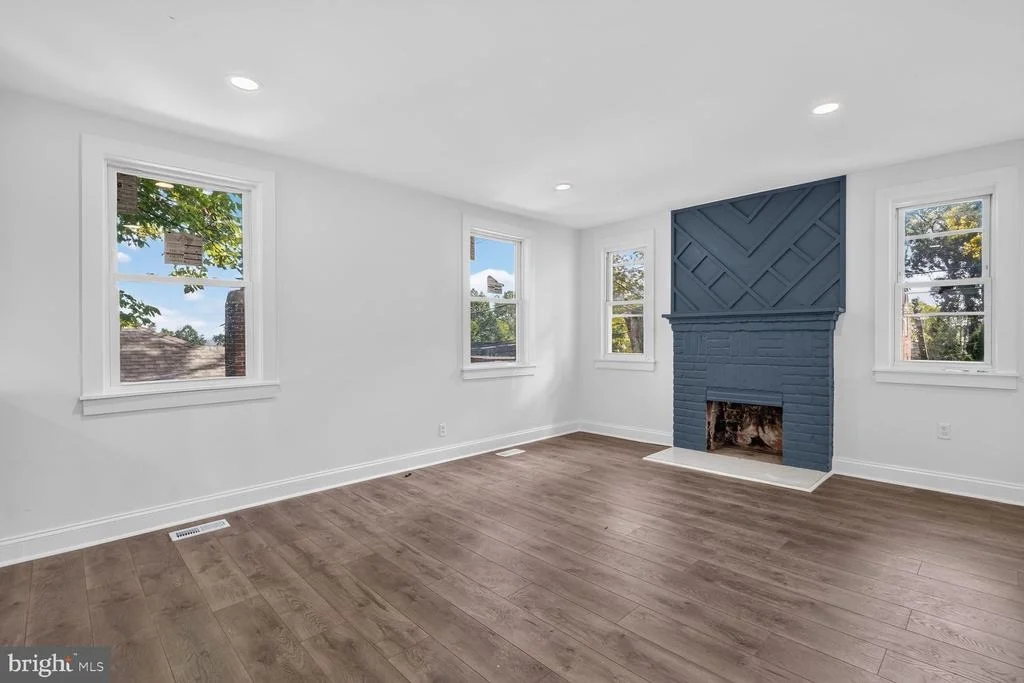 Photo of 1227 44TH PLACE SE