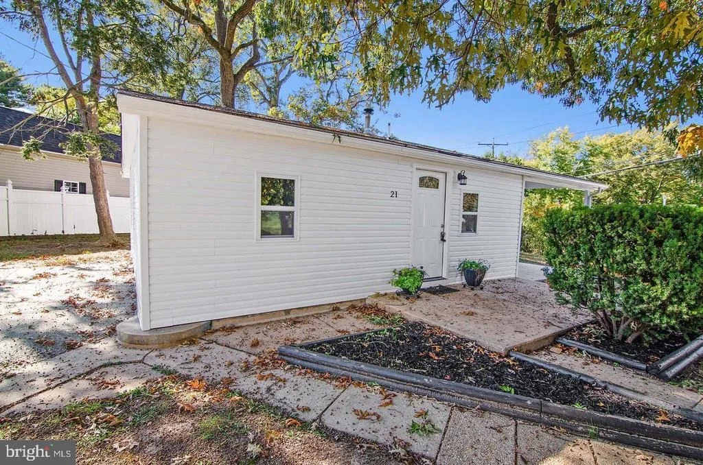 Photo of 21 DOGWOOD DRIVE