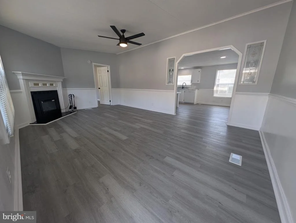 Photo of 213 POCLAIN RD