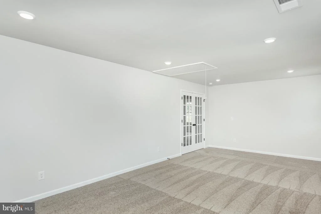 Photo of 33 BROMPTON STREET