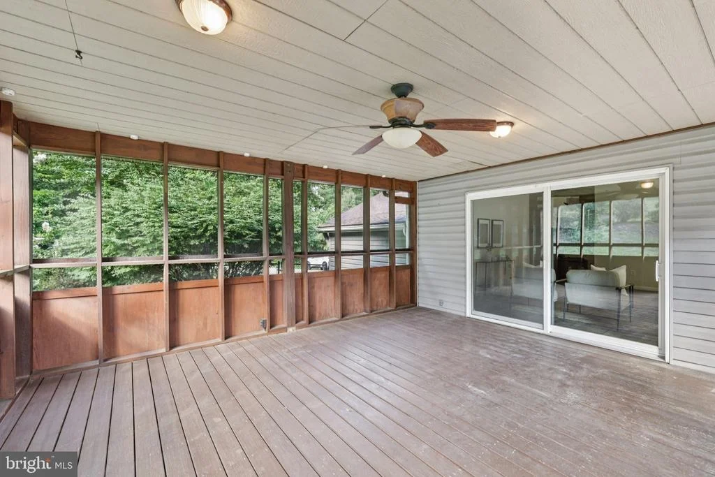 Photo of 7584 CARLIN ROAD