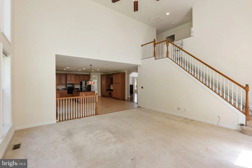 Photo of 915 ZENITH DRIVE
