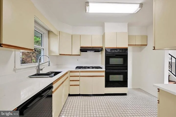 Photo of 3814 GRANTLEY ROAD