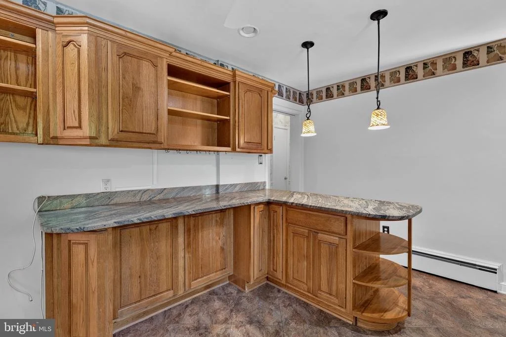 Photo of 805 ORCHARD WAY