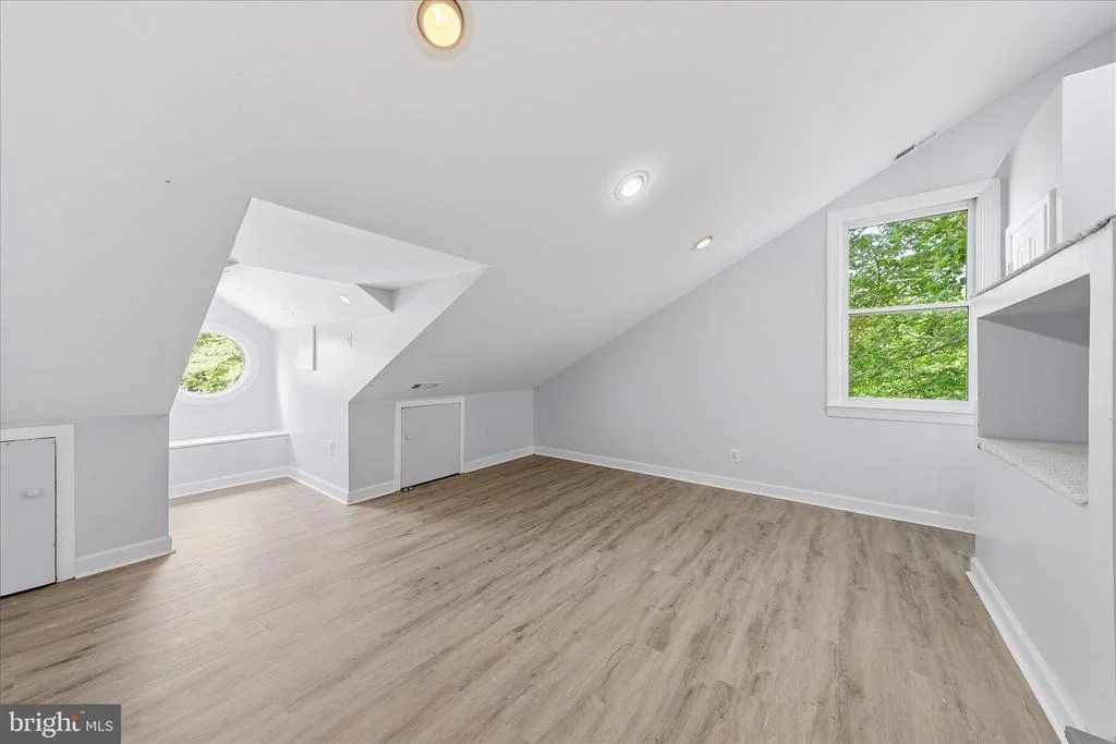 Photo of 6135 FIELDCREST COURT