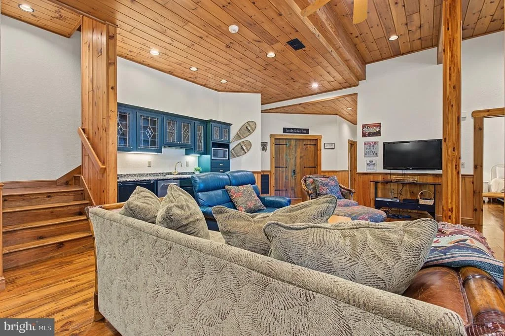 Photo of 2747 MARSH HILL ROAD