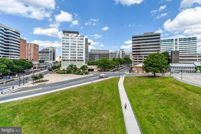 Photo of 734 SILVER SPRING AVENUE