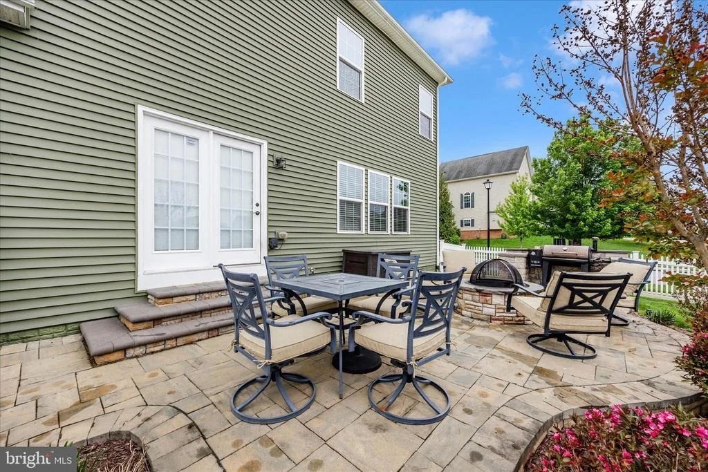 Photo of 4700 PULLER DRIVE